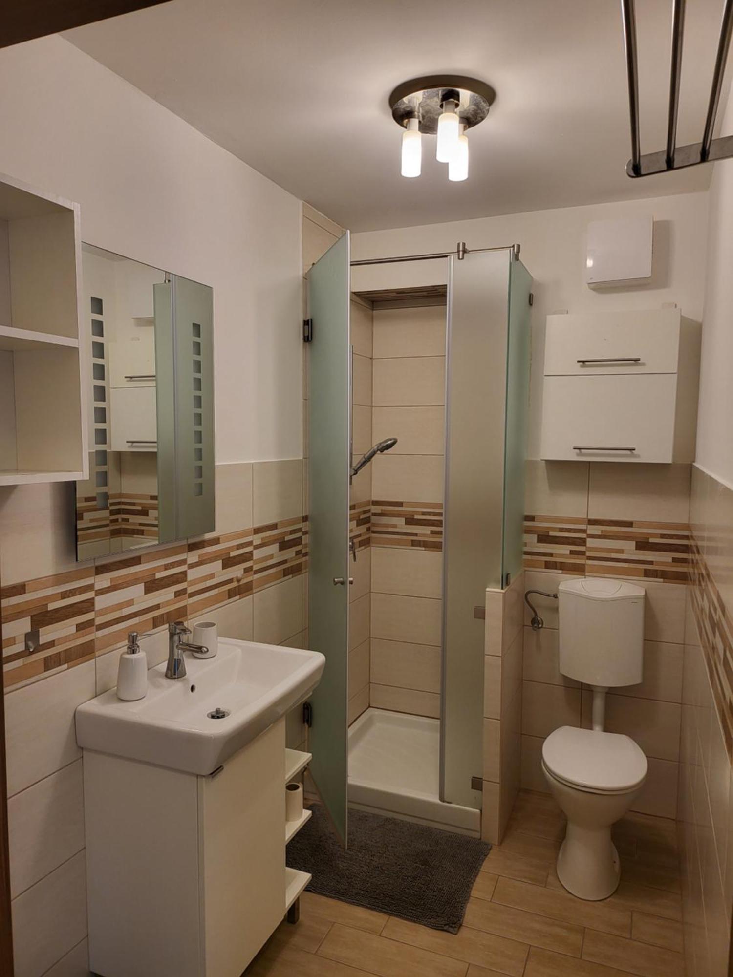 Triangol Apartman: Fuerdo, Belvaros, Egyetem غيور المظهر الخارجي الصورة